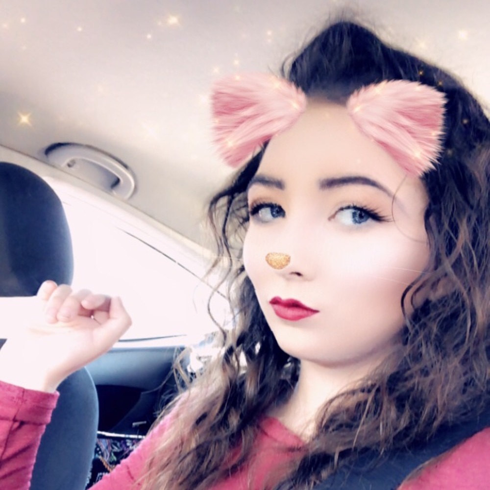 Meet your Posher, Briana